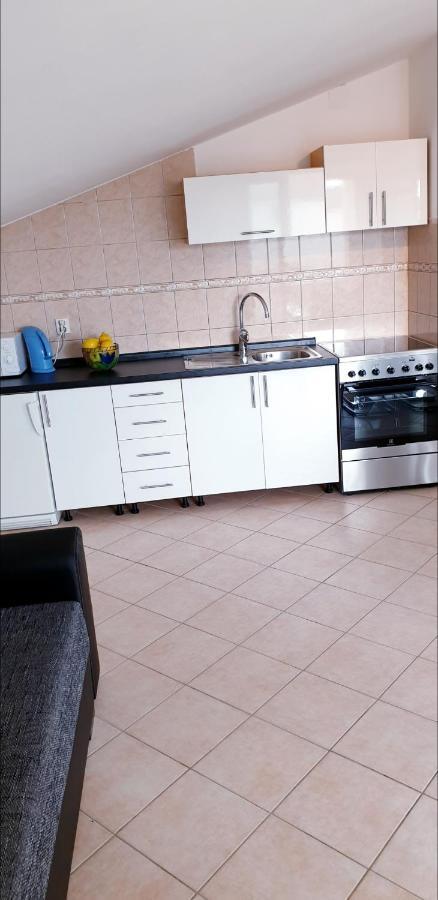 Apartment Antonio 비오그라드나모루 외부 사진