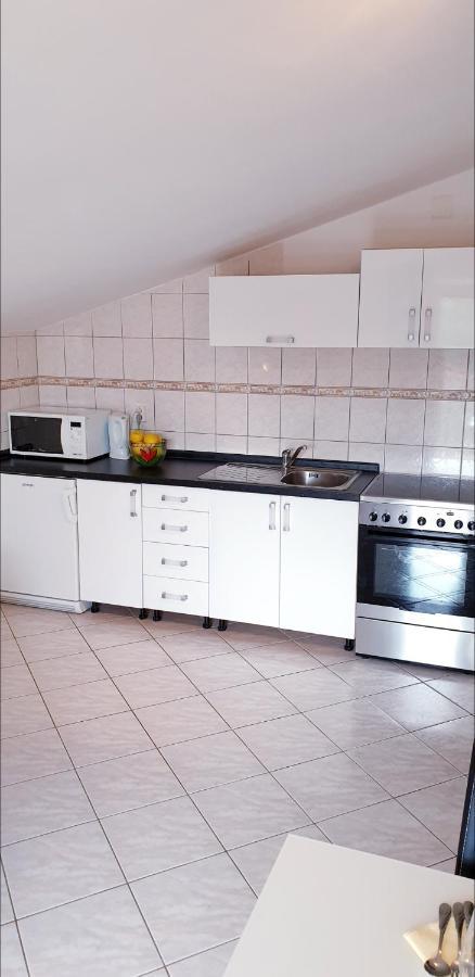 Apartment Antonio 비오그라드나모루 외부 사진