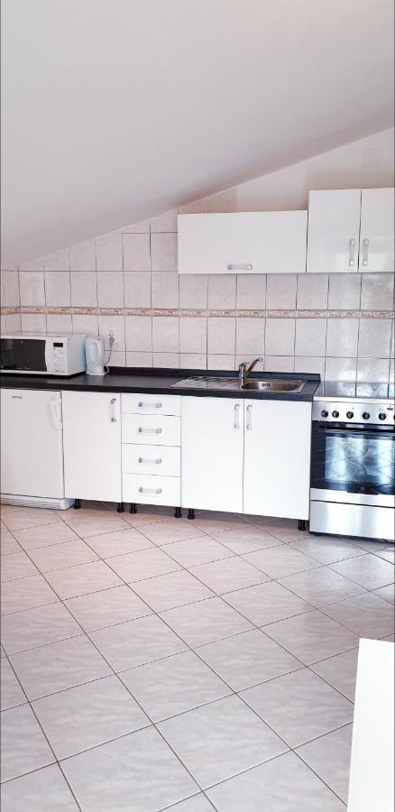 Apartment Antonio 비오그라드나모루 외부 사진