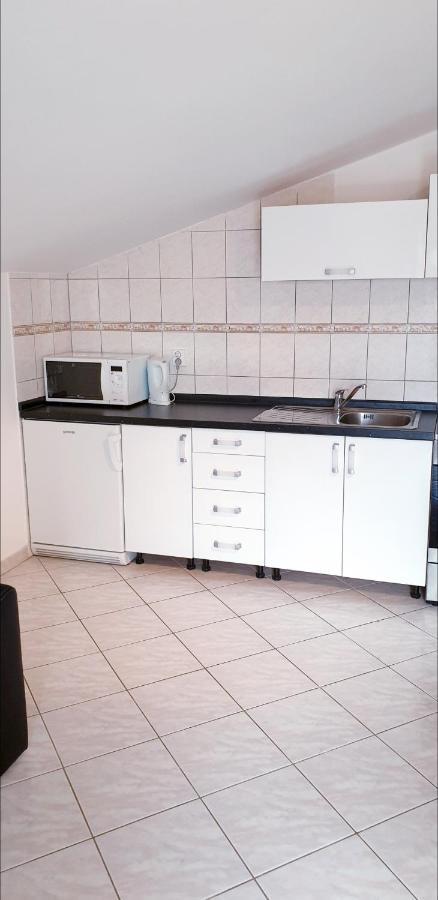 Apartment Antonio 비오그라드나모루 외부 사진