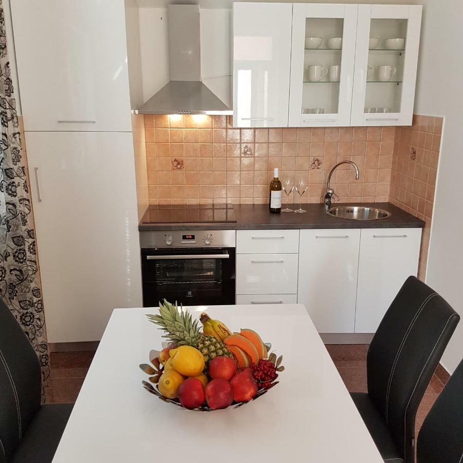 Apartment Antonio 비오그라드나모루 외부 사진