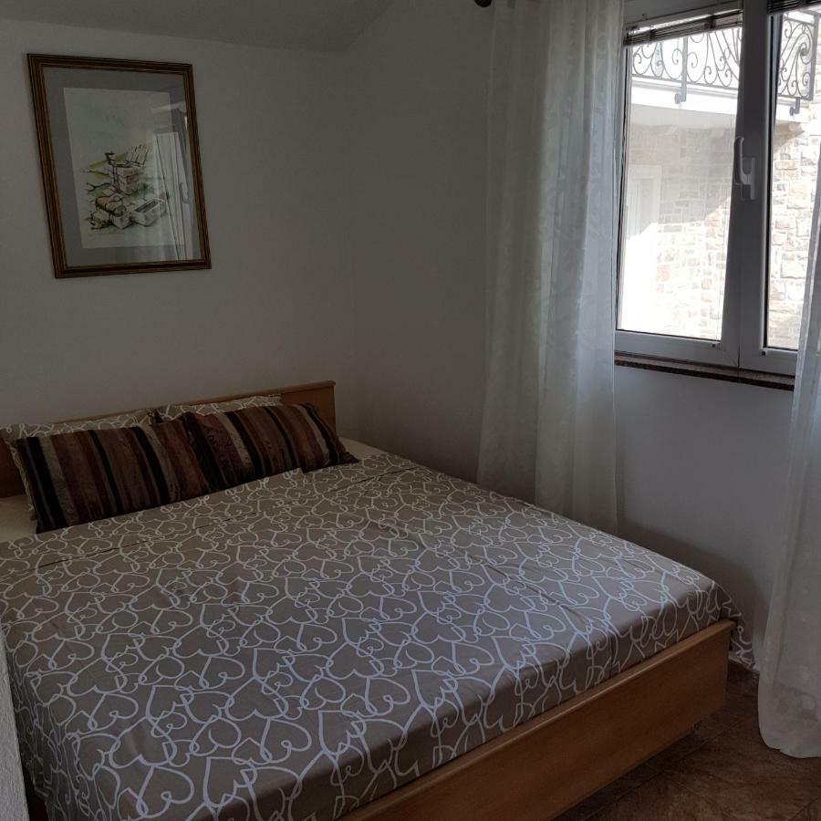 Apartment Antonio 비오그라드나모루 외부 사진