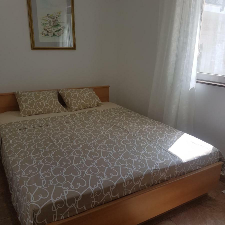 Apartment Antonio 비오그라드나모루 외부 사진